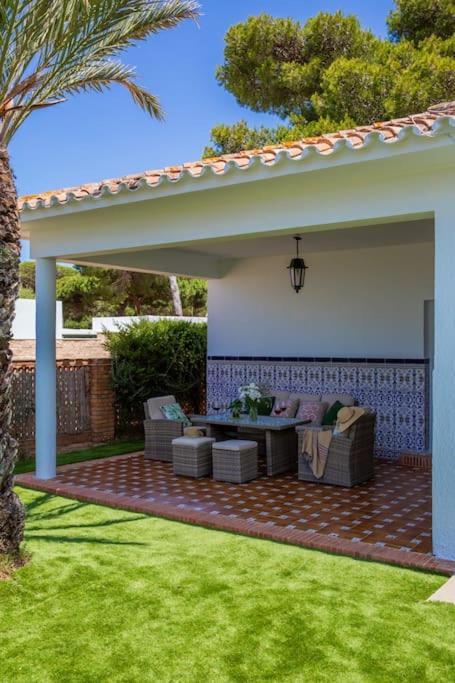 Casa De Meca, A 100M De La Playa Villa Los Canos De Meca Exterior photo